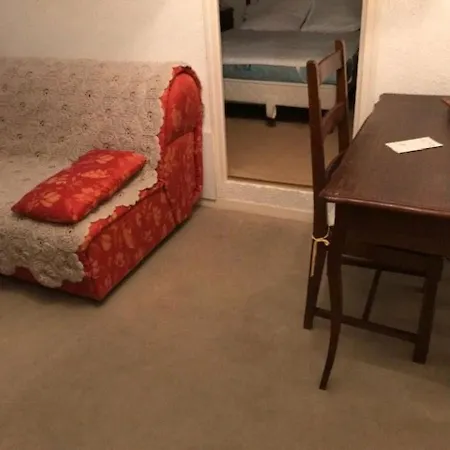 Maison Le Lavandou, 3 Pieces, 6 Personnes - Fr-1-308-74